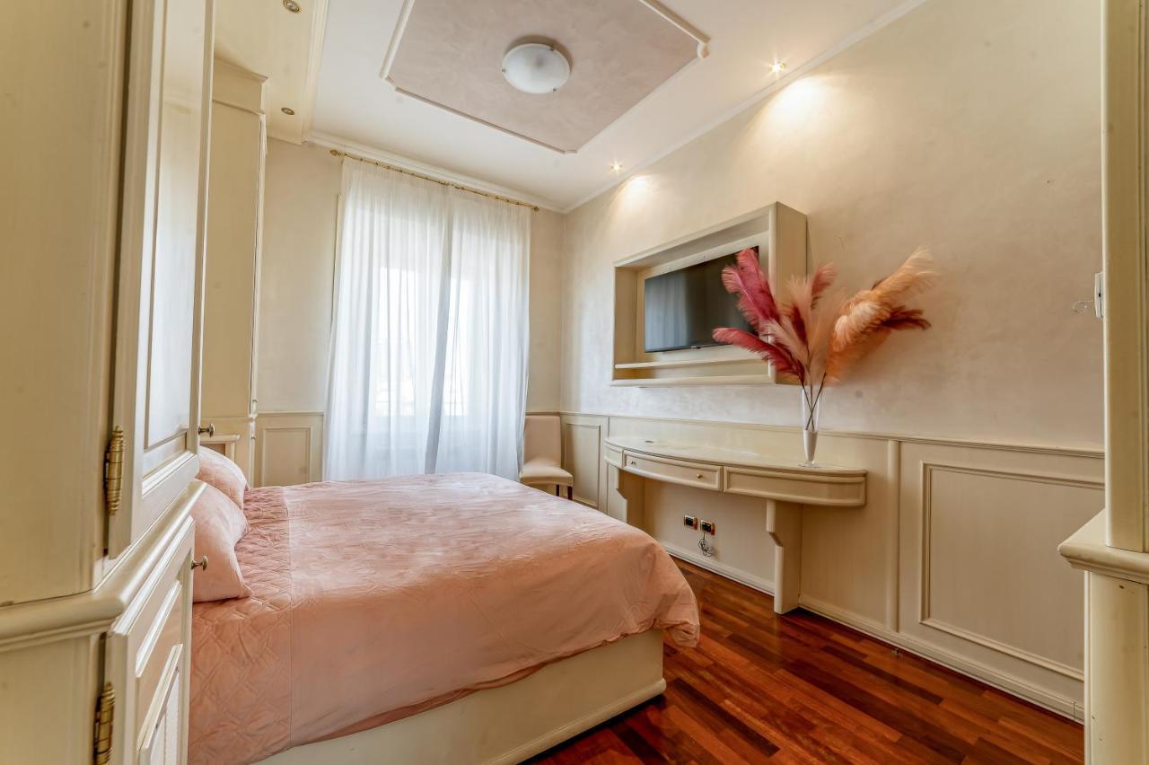 Downtown Luxury B&B - Termini Train Station Roma Exterior foto
